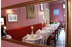 Wedding in Prague Decadency in its prime