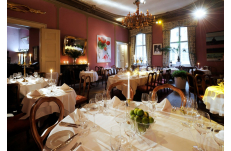 Wedding in Prague Decadency in its prime