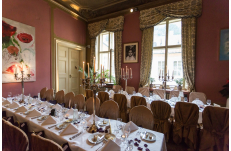 Wedding in Prague Decadency in its prime