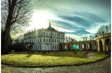Wedding in Prague Ploskovice Chateau