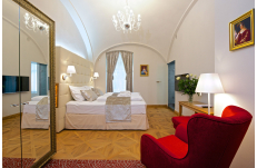 Wedding in Prague Ratmerice Castle