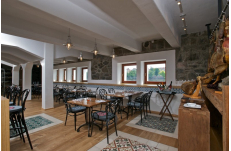 Wedding in Prague Riverside Terrace Restaurant