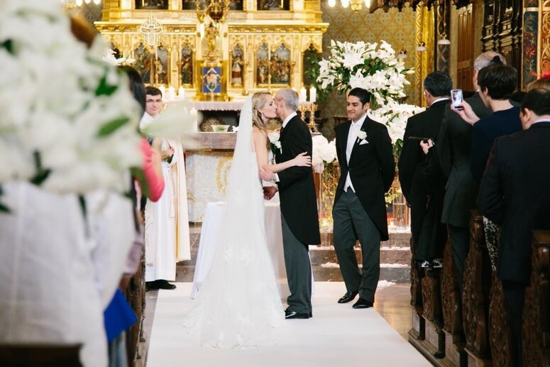 Wedding in Prague Gorgeous love