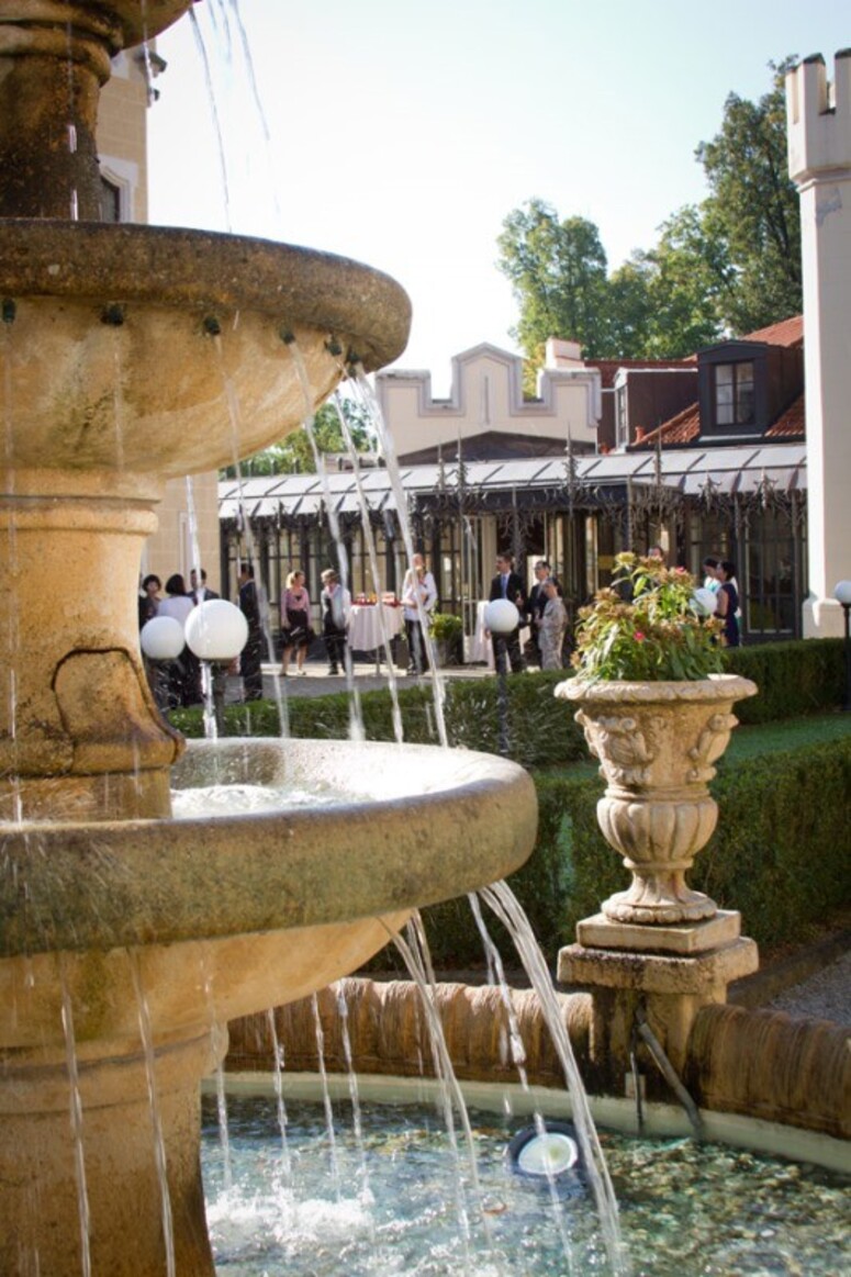 Wedding in Prague Pink and tender