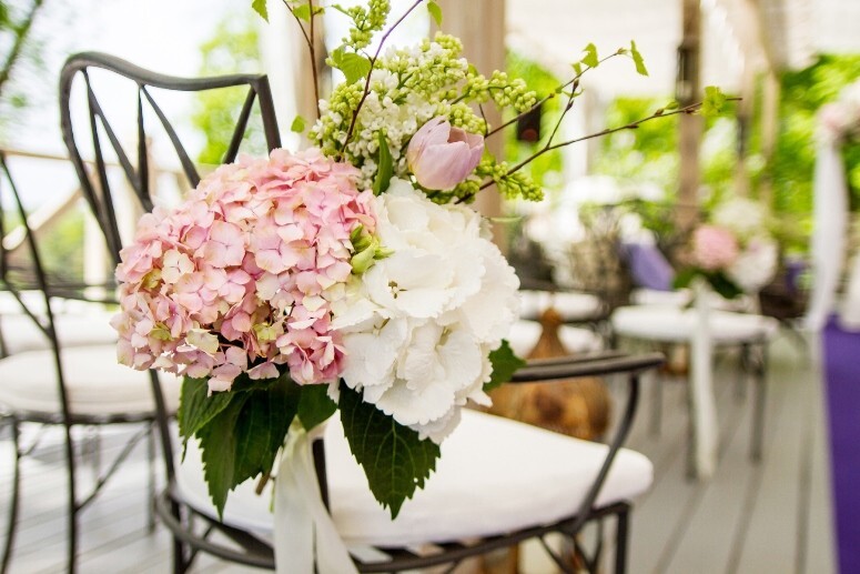 Wedding in Prague Spring Chateau