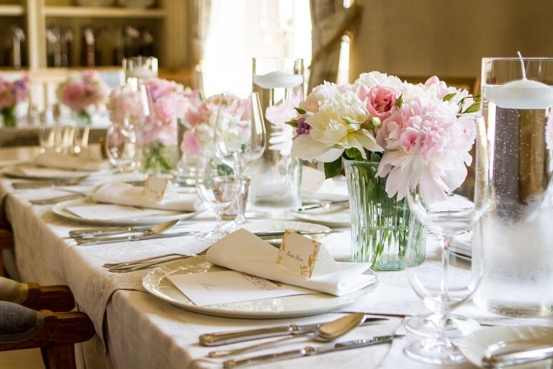 Wedding in Prague Spring Chateau