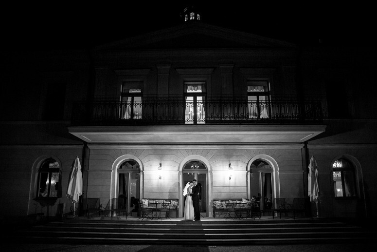 Wedding in Prague Spring Chateau