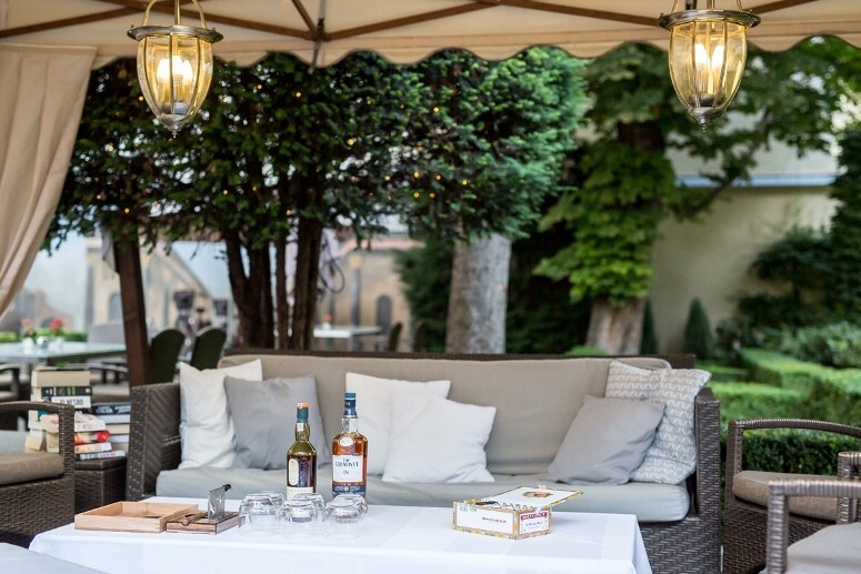 Wedding in Prague Pure Love