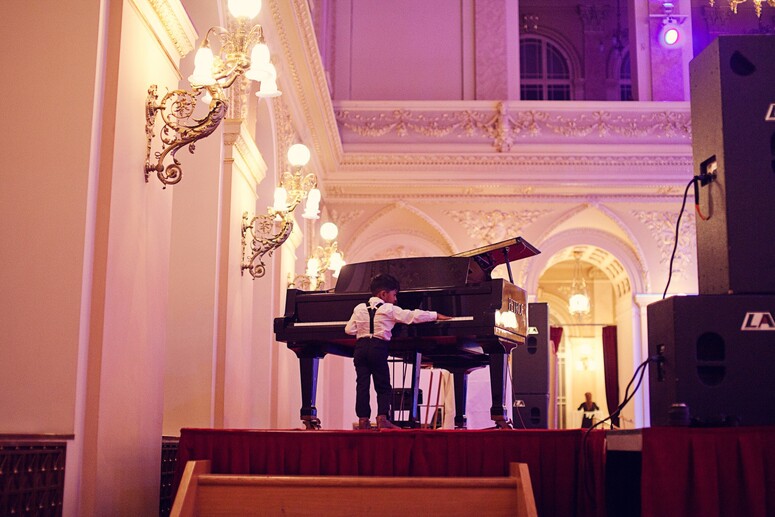 Wedding in Prague Sri Lankan Princess